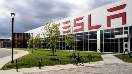 Când începe Tesla producția de serie la fabrica din Berlin