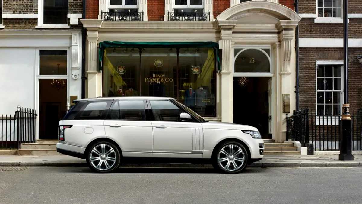Range Rover a primit o versiune cu ampatament mărit