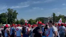 Mii de oameni au protestat în toată țara. Medicii la București, grevă la Cugir, sedii ANAF pichetate: ”Respect promis, respect omis”