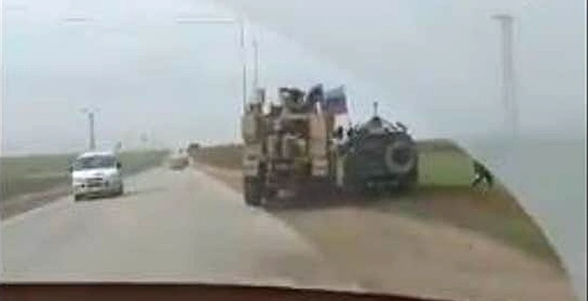 VIDEO | Momentul șocant când un blindat american intră, intenționat, într-un vehicul militar rusesc în Siria