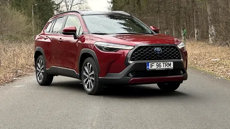 Toyota Corolla Cross Hybrid: Un nume legendar, acum și sub formă de SUV - VIDEO