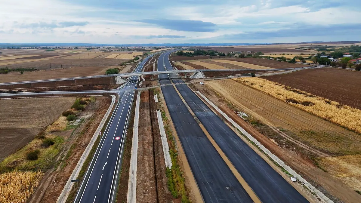 Autostrada Transilvania: Lotul dintre Supaclu de Barcău și Chiribiș ar putea fi deschis în noiembrie, după 22 de ani de lucrări