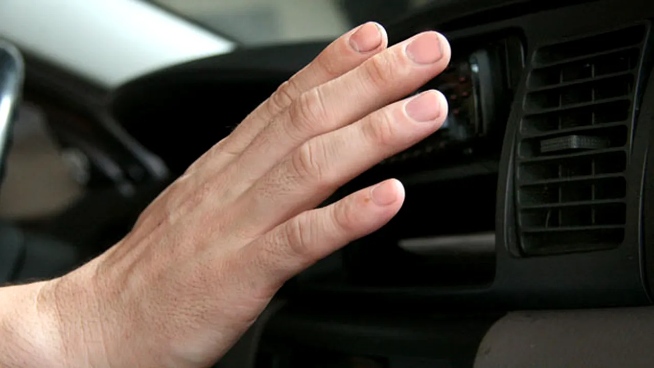 8-recharge-the-air-conditioner-in-a-car-step-12 