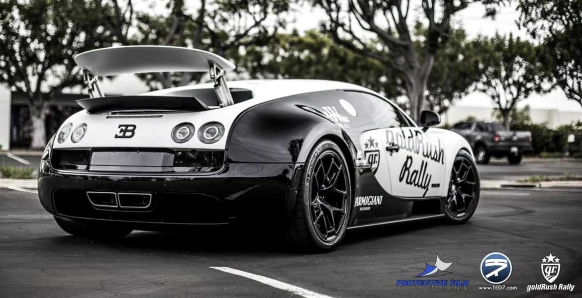 Bugatti Veyron Super Sport ne arată (din nou) de ce este maşinăria supremă