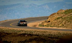 Lamborghini Urus devine cel mai rapid SUV pe Pikes Peak