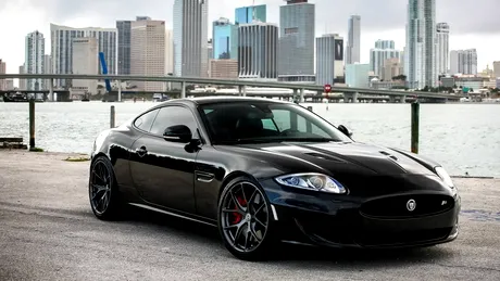 Bunul şi bătrânul Jaguar XKR, revizitat de Exclusive Motoring. WOW