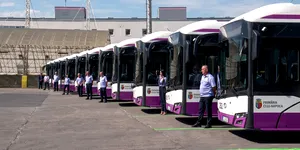 Flota de transport public dintr-un municipiu din România ajunge la 70%: 40 de autobuze noi intră pe traseu