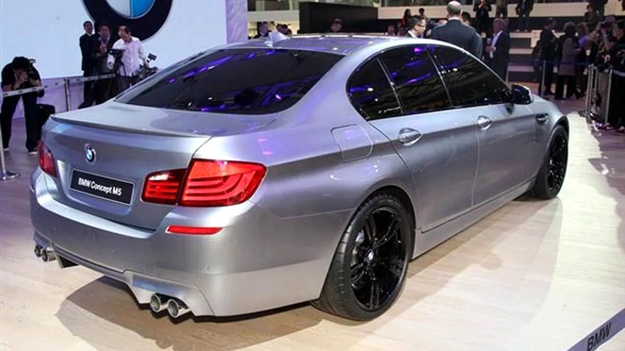 1-bmw-m5-xdrive 