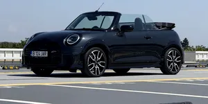 VIDEO: Mini Cooper S Cabrio – Vară, nu pleca!