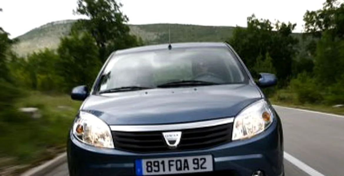 Dacia Sandero întărzie în Marea Britanie