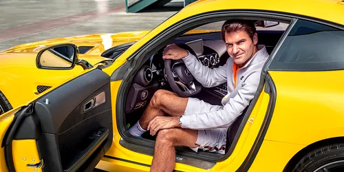 Roger Federer a fost surprins în România. Marele campion a filmat o reclamă pentru Mercedes-Benz – VIDEO