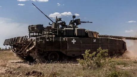 Cum arată „tancurile arici” ce dau bătăi de cap dronelor în Ucraina