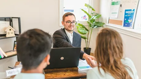 5 alegeri care te ajută să îți păstrezi controlul financiar, indiferent de planurile tale (P)