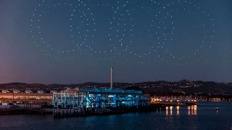 Spectacol aerian cu 850 de drone la lansarea Audi e-tron - VIDEO