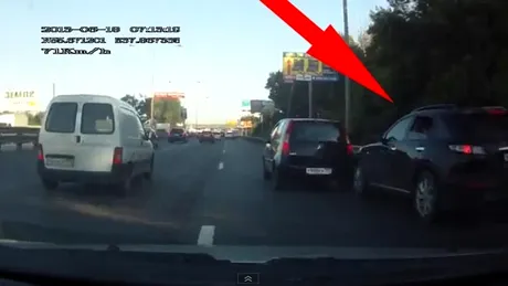 VIDEO: Prioritate de SUV? Nu, nesimţire criminală!