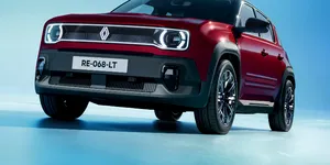 Renault 4 E-Tech devine mai eficient și pregătește o versiune mai ieftină. Veste importantă pentru rivalii Kia EV3 și Jeep Avenger