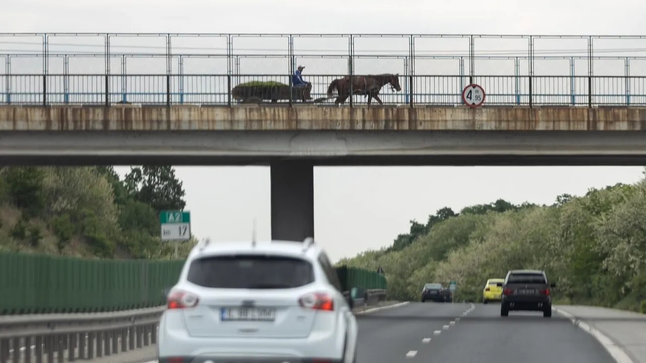 Autostrada A2 pod caruta trasa de cal 