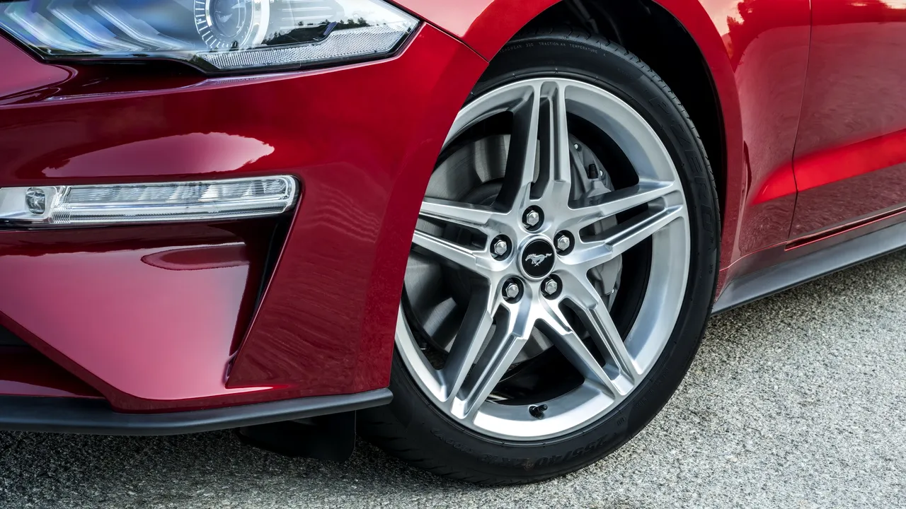1-2018-ford-mustang-europe-22 