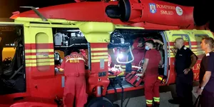 Pacientă de 18 ani, transportată cu Black Hawk între Craiova și București în timpul terapiei ECMO
