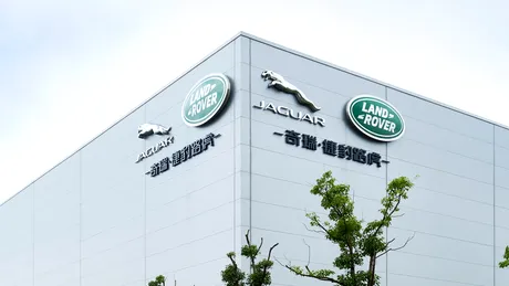 Jaguar Land Rover va renunța la 4.000 de angajați în următorii doi ani. Posturile eliminate nu sunt din producție