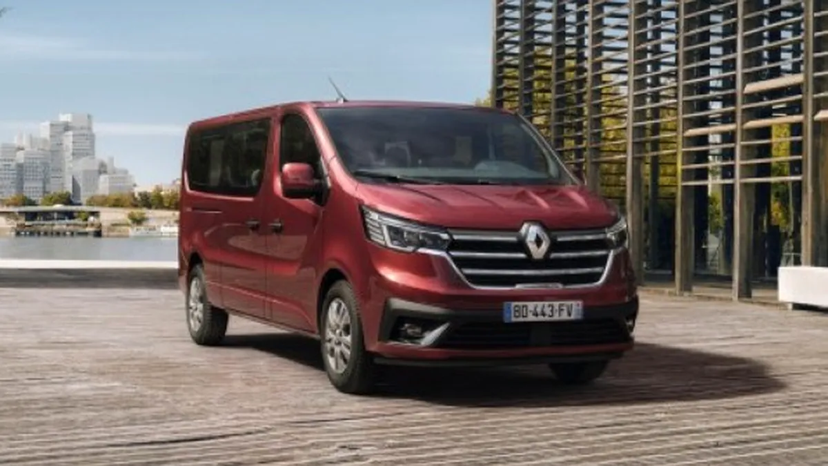 Noul Renault Trafic versiunile Combi și SpaceClass: focusat pe transportul de pasageri - FOTO