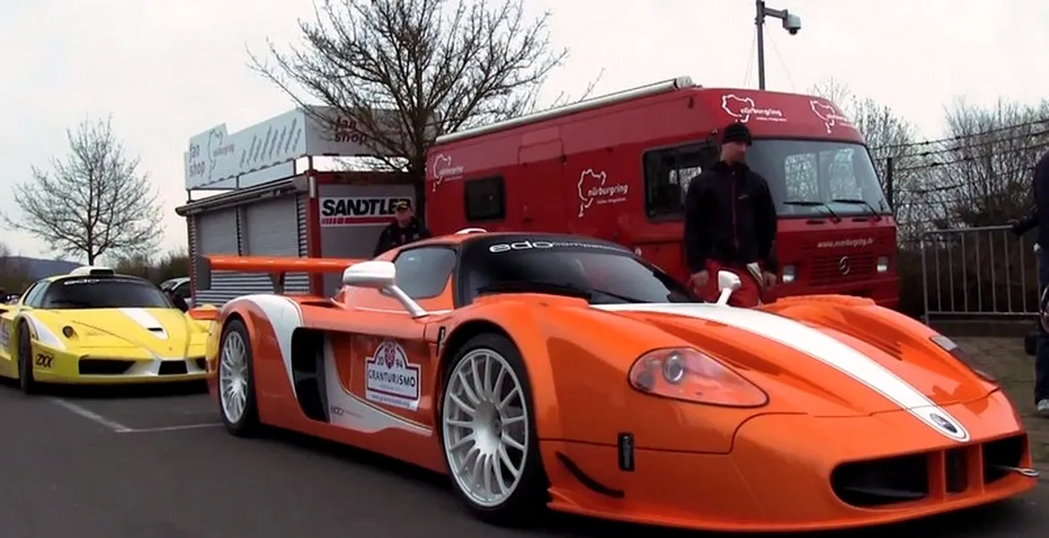 Un Ferrari Enzo ZXX se fugăreşte cu un Maserati MC12 Corsa pe Nürburgring. VIDEO