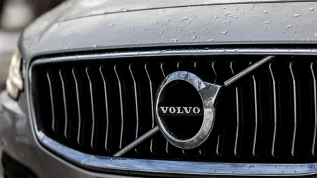 Volvo va instala camere în interiorul maşinilor şi metode de intervenţie împotriva condusului în stare de ebrietate şi a neatenţiei