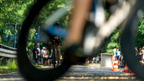 Restricții de circulație pe DN2 și DN11 pentru Turul României 2026. Șoferii trebuie să țină cont de program
