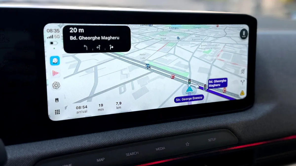 Un nou buton a apărut în aplicația Waze. Când trebuie folosit