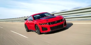 FOTO Ford a dezvăluit noul Mustang Dark Horse SC Puntea de legătură dintre GT și supercarul GTD, disponibilă din primăvară