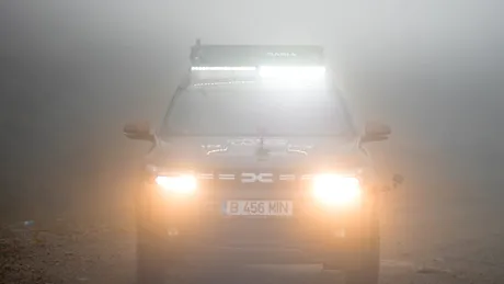 Cât costă kitul ce transformă Dacia Duster într-un MONSTRU off-road? Testat pe Transalpina - VIDEO