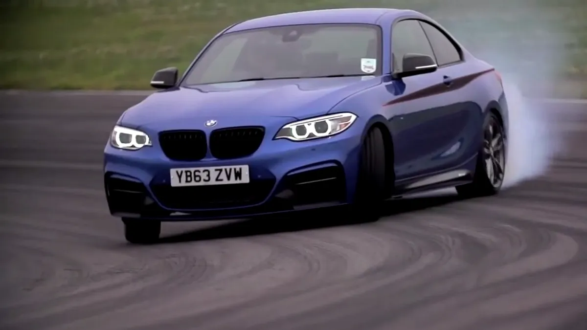 Chris Harris te învaţă să derapezi controlat folosindu-se de un BMW M 235i