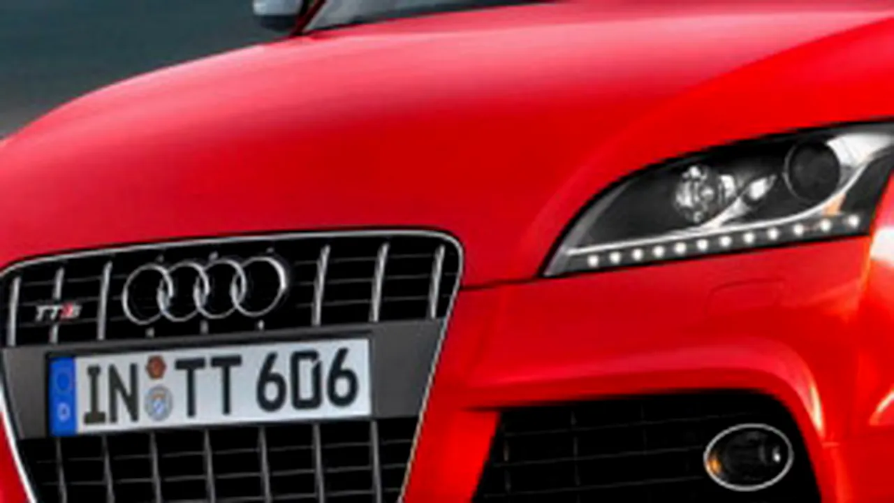 1-audi-tt-crop 