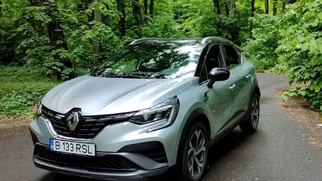 Prezentare video Renault Captur E-Tech Plug-in hybrid RS Line