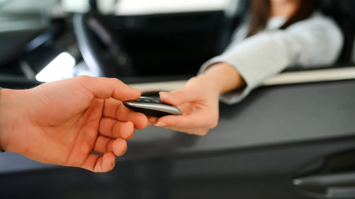 Eroare la închirieri auto: Șofer facturat pentru 30.000 de kilometri într-o săptămână, deși a parcurs sub 5% din distanță