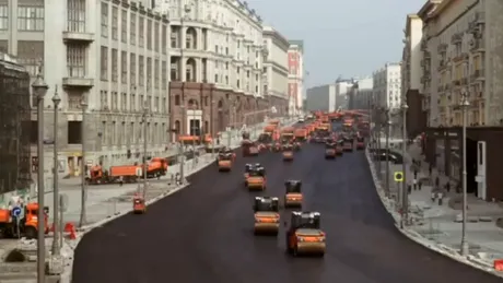 Ruşii ne arată cum se reconstruieşte o şosea într-o singură zi - VIDEO