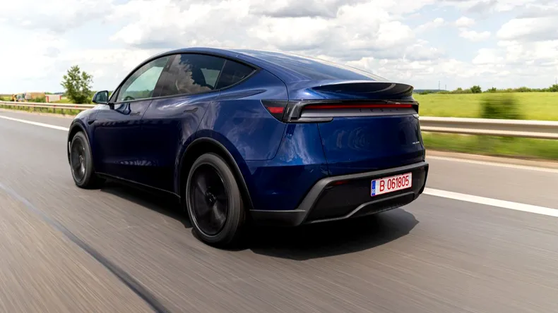 Tesla Model Y 2025. Test drive cu cea mai vândută mașină din lume
