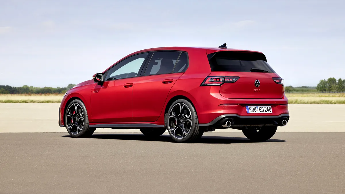 Volkswagen dă startul precomenzilor pentru noul Golf GTI