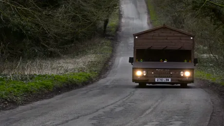 Cea mai rapidă cabana pe patru roţi. FOTO-VIDEO 