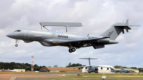 NATO trece la „buy european?” Alianța ar înlocui flota de avioane americane Boeing E-3 Sentry cu modele suedeze Saab GlobalEye
