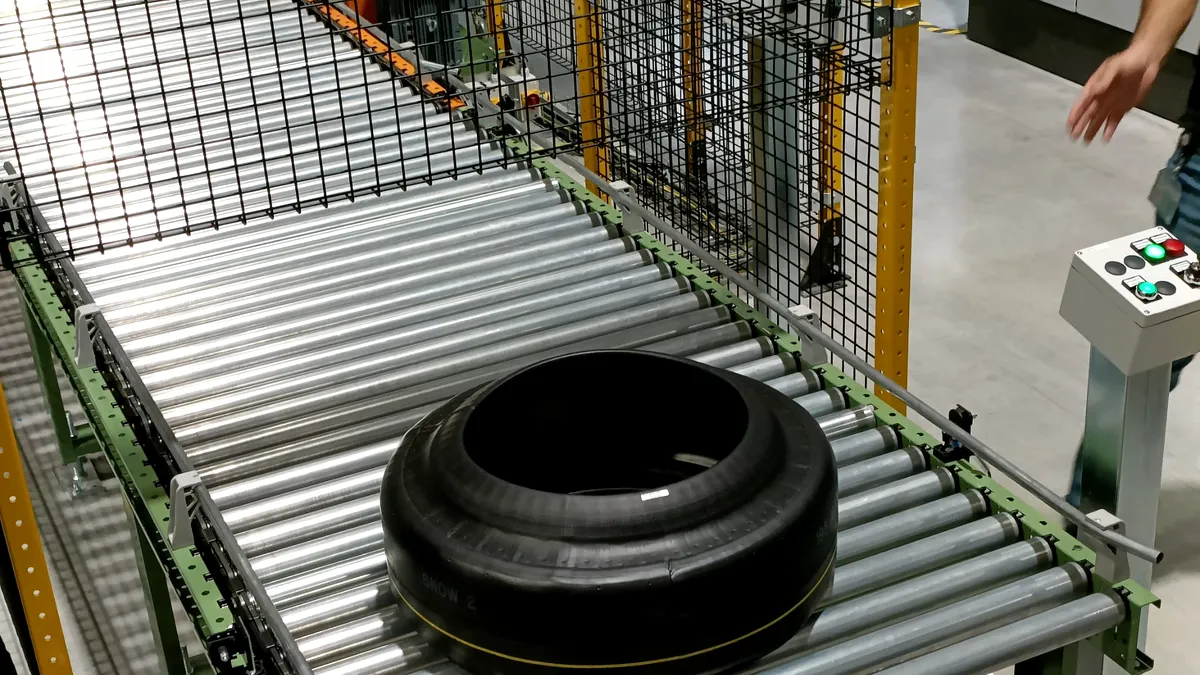 Anvelopă-concept cu materiale din coajă de mesteacăn, testată în condiții reale de iarnă