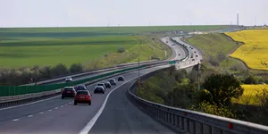 O plajă din Balcani, cea mai frumoasă din Europa. Unde e, cum ajungi cu mașina și cât durează drumul