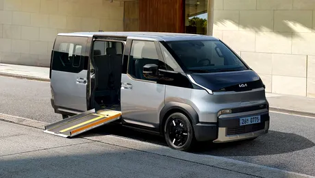 Kia PV5 WAV Side Entry, noua versiune electrică dedicată persoanelor în scaun cu rotile