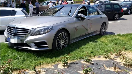 Peripețiile unui șofer beat aflat într-un Mercedes-Benz Clasa S -  FOTO