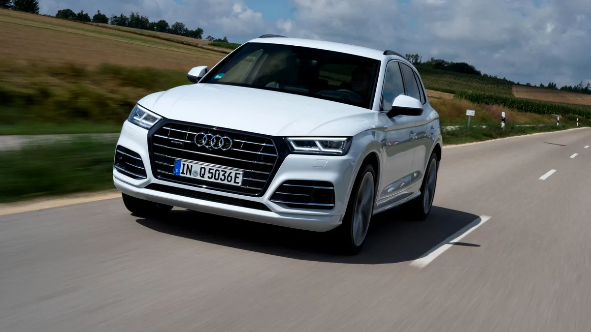 Audi Q5 TFSI e quattro poate fi comandat în România. Modelul hibrid plug-in face suta în 5,3 secunde - FOTO