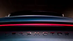 Leapmotor B05, surprins în câteva poze teaser. Iată noul rival direct pentru Volkswagen ID.3