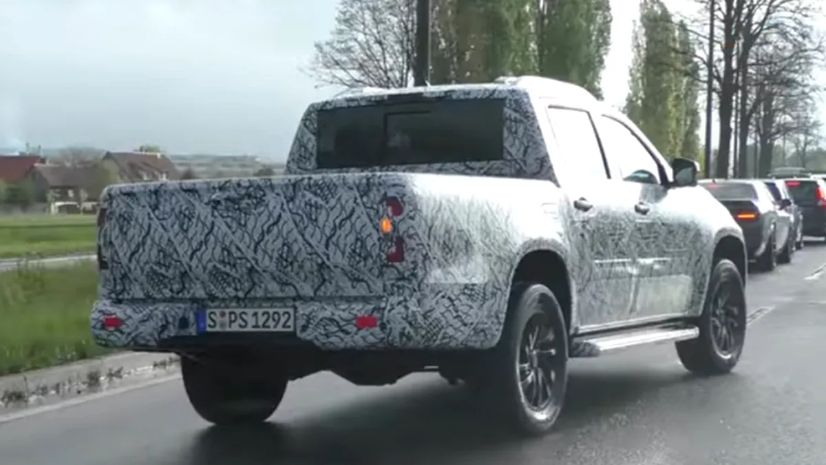 Pickup-ul de lux Mercedes-Benz X-Class „muşcă” din fanii lui VW Amarok [VIDEO]