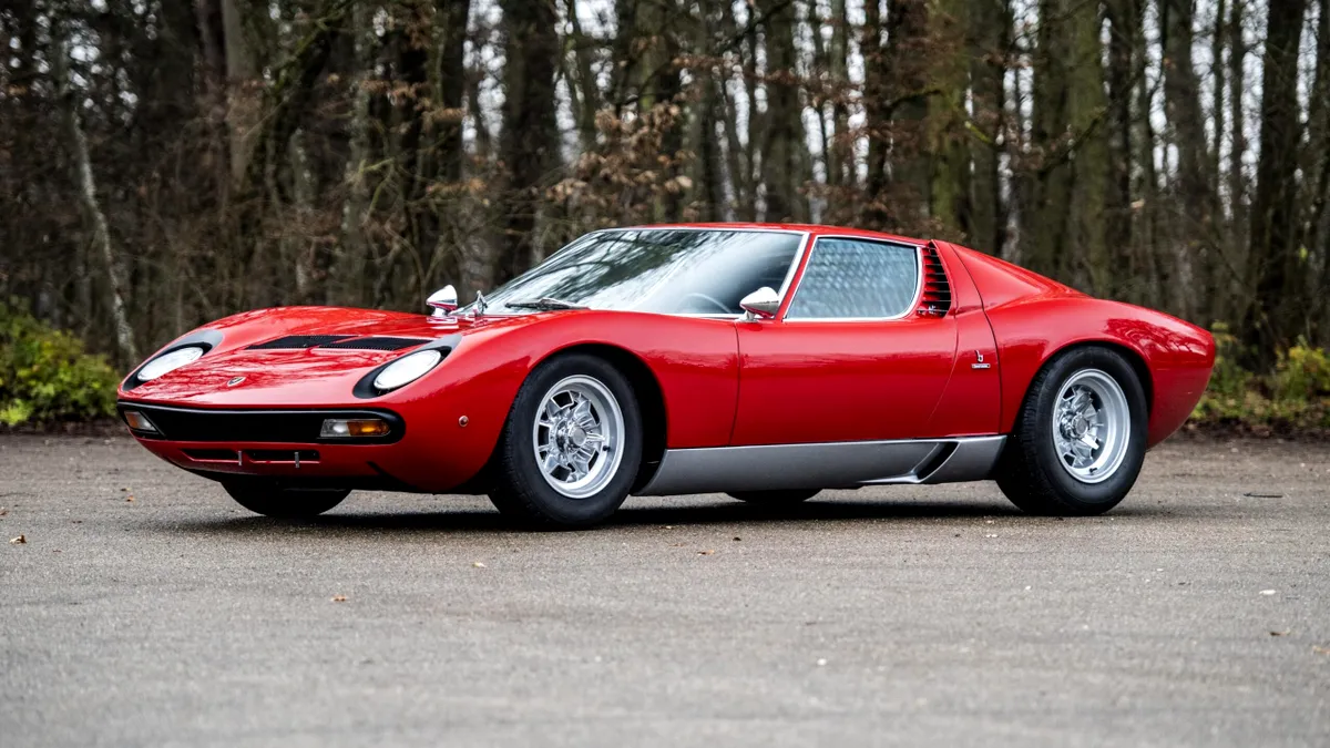 Lamborghini Miura ar putea reveni, sub forma unei ediții speciale a lui Revuelto