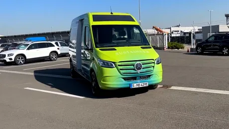Mercedes-Benz Sustaineer este un van electric care purifică aerul - VIDEO