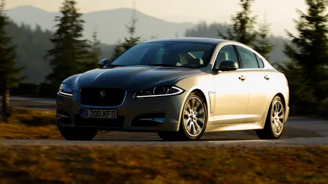 Am condus Jaguar XF facelift, în premieră cu motor diesel în patru cilindri